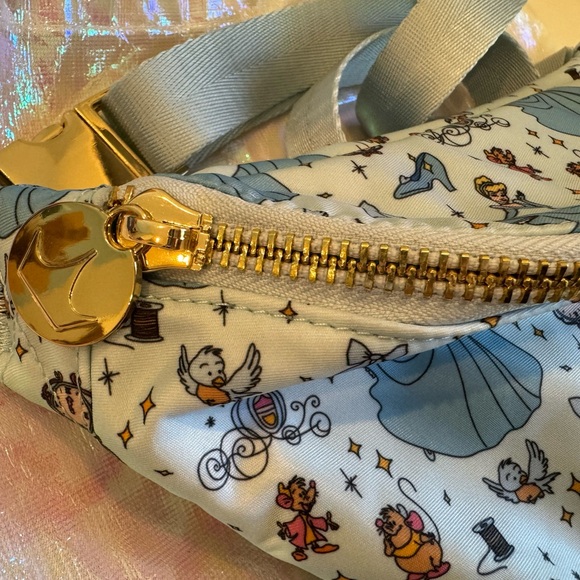 Stoney Clover Lane Cinderella Countdown to Midnight Fanny Pack used once. - Picture 5 of 6